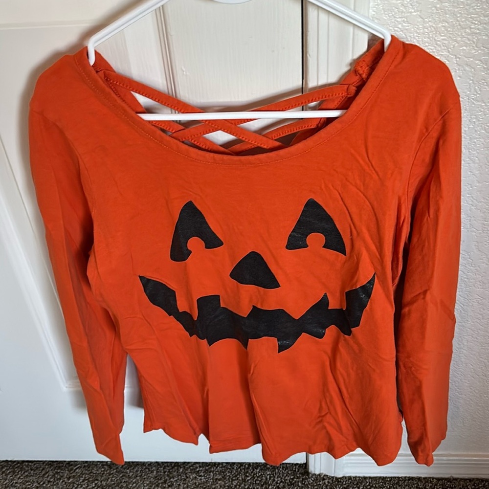 Women’s Halloween sweatshirt